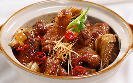 Vịt kho ngũ vị đậm đà ngon cơm