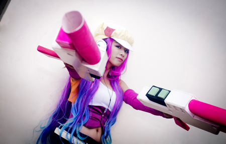 Một bạn trẻ ở Nha Trang hóa thân thành các nhân vật trong truyện tranh, hoạt hình