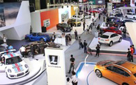 Lượng ô tô 9 chỗ trở xuống nhập khẩu đạt cao nhất kể từ năm 2010