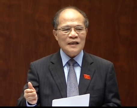Chủ tịch Hội đồng là ông Nguyễn Sinh Hùng - Chủ tịch Quốc hội khoá XIII.