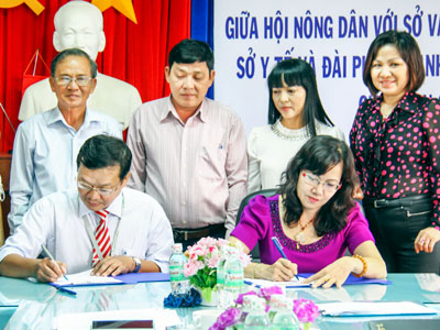 Quang cảnh buổi ký kết