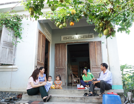 Hỗ trợ người nghèo an cư