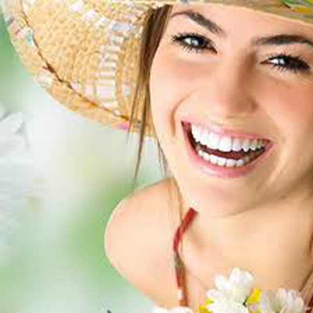 5 cách để răng trắng không cần kem đánh răng