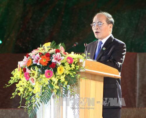 Long trọng kỷ niệm 250 năm ngày sinh Đại thi hào Nguyễn Du