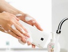 Nhật Bản ra mắt smartphone có thể rửa bằng xà phòng đầu tiên trên thế giới