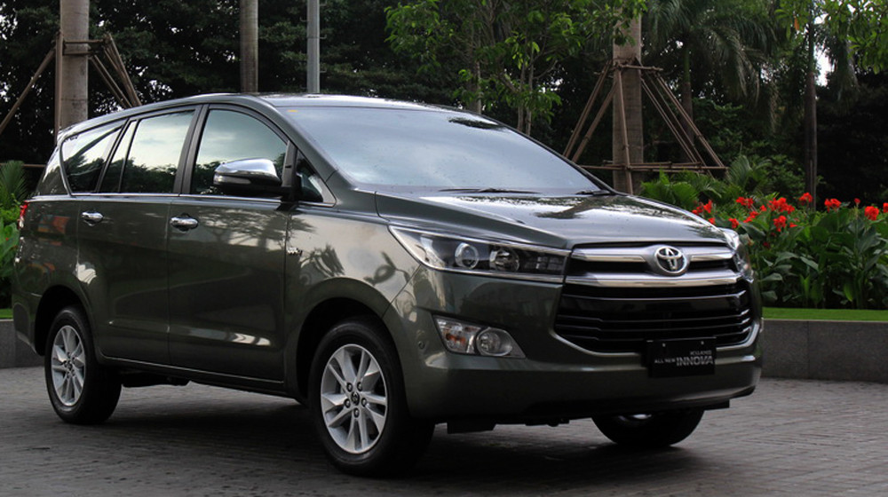 Cho thuê xe tháng 7 chỗ Toyota Innova giá rẻ  Thuê Xe Ngọc Trinh