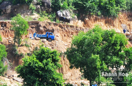 Ngổn ngang Hòn Nghê