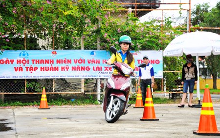 Tăng cường nhận thức pháp luật cho thanh niên