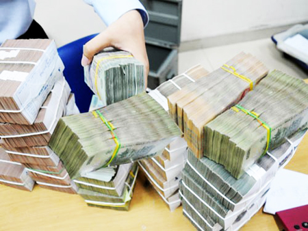 Nhiều ngân hàng điều chỉnh tăng lãi suất huy động