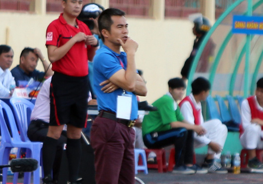 Hà Nội T&amp;T thay HLV Phạm Minh Đức chỉ sau 4 vòng