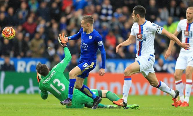 Leicester City đang ngày càng gần đến ngôi vương Ngoại hạng Anh.