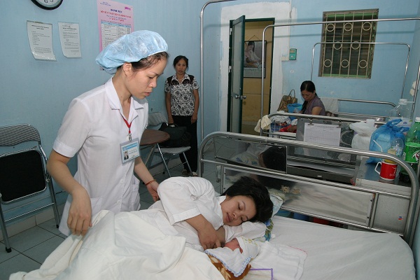 Chủ động ngừa uốn ván rốn sơ sinh