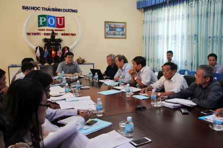 Quang cảnh buổi làm việc.