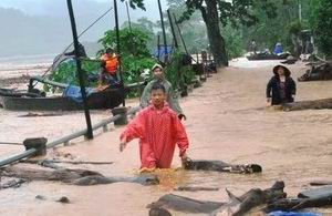 Khánh Hòa được hỗ trợ 10 tỷ đồng khắc phục mưa, bão, sạt lở bờ biển