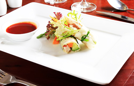 Bò bía heo quay giòn rụm