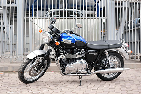 Triumph Bonneville T100 đời 2016 giá 11.000 USD tại Anh. Ảnh: Lương Dũng.