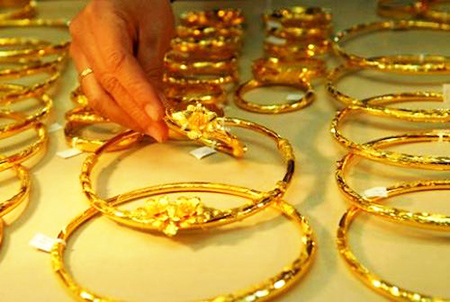 Giá vàng và USD lặng sóng