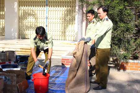 Công tác chống hàng lậu, hàng kém chất lượng: Vẫn còn gian nan