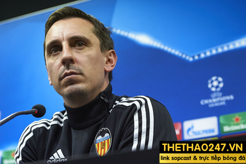 Valencia sa thải HLV Gary Neville