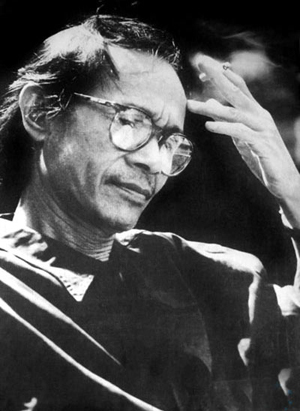 Nhạc Trịnh - chất keo nối vòng tay lớn