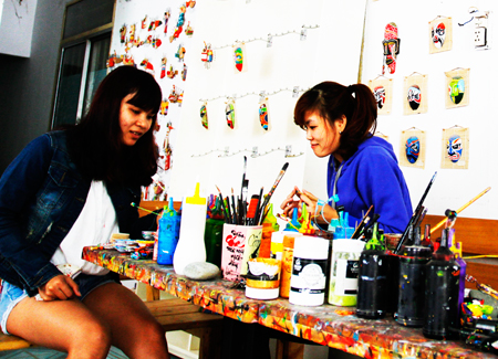 Độc đáo đồ lưu niệm Handmade Nha Trang