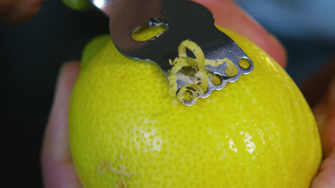 10 công dụng bất ngờ của vỏ chanh