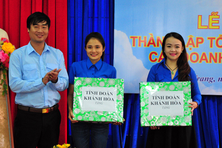 Ra mắt 2 chi đoàn doanh nghiệp tư nhân