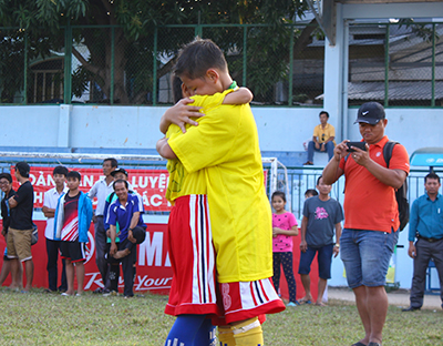 Chung vui sau tình huống thực hiện thành công penalty.