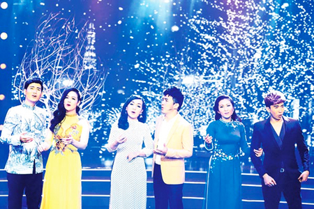 Phá thế độc quyền rating