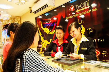 Giá vàng SJC giảm nhẹ