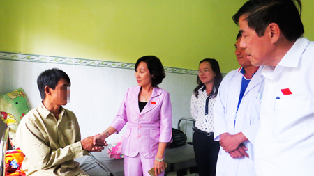 Đoàn giám sát của HĐND tỉnh đi kiểm tra thực tế tại Trung tâm Giáo dục - Lao động xã hội tỉnh