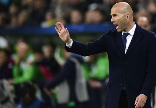 Trận thua trước Wolfsburg là một bài học đắt giá đối với Zinedine Zidane.