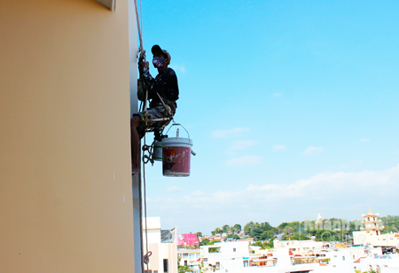 Nỗi lo mất an toàn lao động