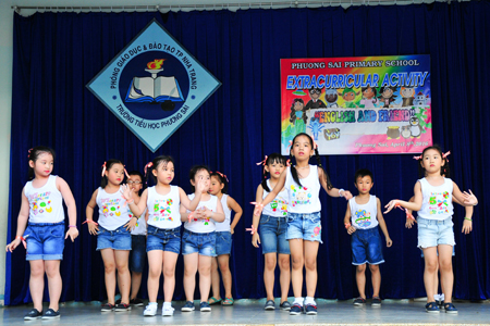 Extracurricular activity "English &amp; Friends"