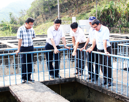 Lãnh đạo tỉnh kiểm tra tình hình cấp nước sinh hoạt tại Nhà máy nước thị trấn Khánh Vĩnh