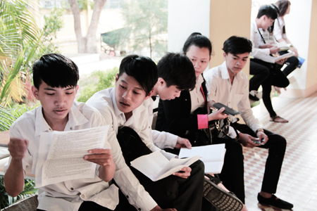 Thí sinh tham dự kỳ thi THPT quốc gia năm 2015 tại Khánh Hòa
