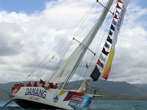 Thuyền Đà Nẵng gặp nạn tại cuộc thi Vòng quanh thế giới 2016