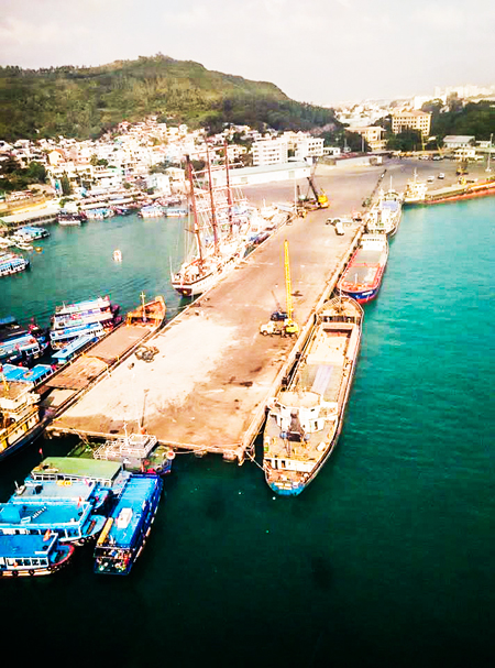 Cảng Nha Trang chính thức được chuyển về tỉnh quản lý