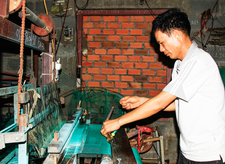 Gian nan nghề dệt lưới trủ