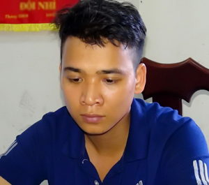 Một đối tượng giết người, cướp tài sản ra đầu thú