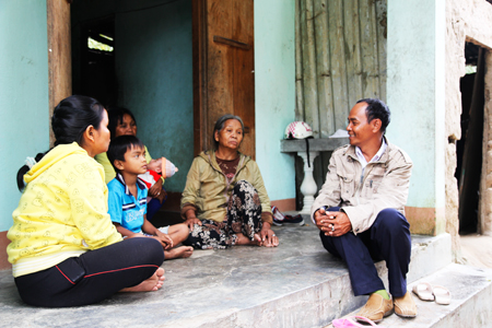 Phát huy vai trò người có uy tín trong đồng bào dân tộc thiểu số