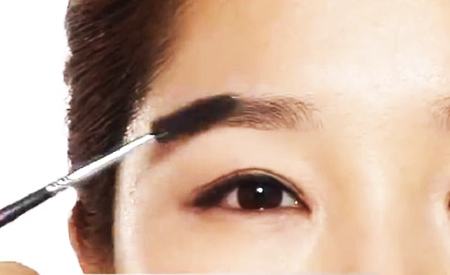 3 cách chăm sóc đơn giản để có đôi lông mày đẹp