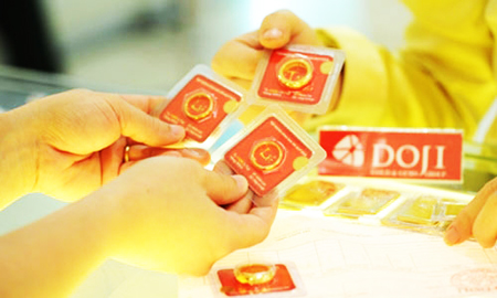 USD yếu hỗ trợ vàng đi lên