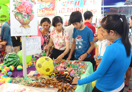 Hội chợ công thương các tỉnh Duyên hải Nam Trung Bộ - Khánh Hòa năm 2016: Đìu hiu, tẻ nhạt