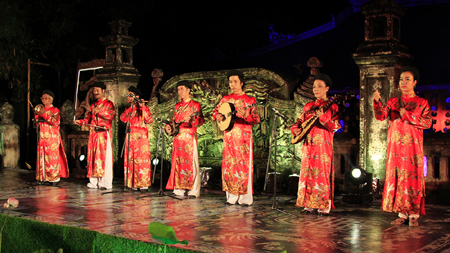 &quot;Về miền hương ngự&quot; – Một tiếp biến văn hóa truyền thống trên đất Huế đương đại