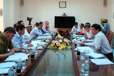 Kiểm tra công tác chuẩn bị bầu cử tại Diên Khánh