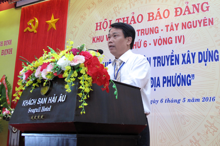 Ông Trần Duy Hưng, Tổng biên tập Báo Khánh Hòa nhận nhiệm vụ đăng cai hội thảo lần thứ 7