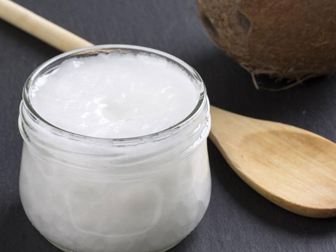 Công dụng ít biết của dầu dừa