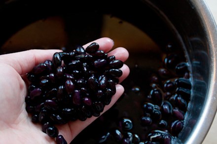 Sai lầm cần tránh khi sử dụng đỗ đen trong ngày nắng nóng