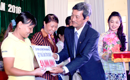 Sôi nổi Tháng Công nhân